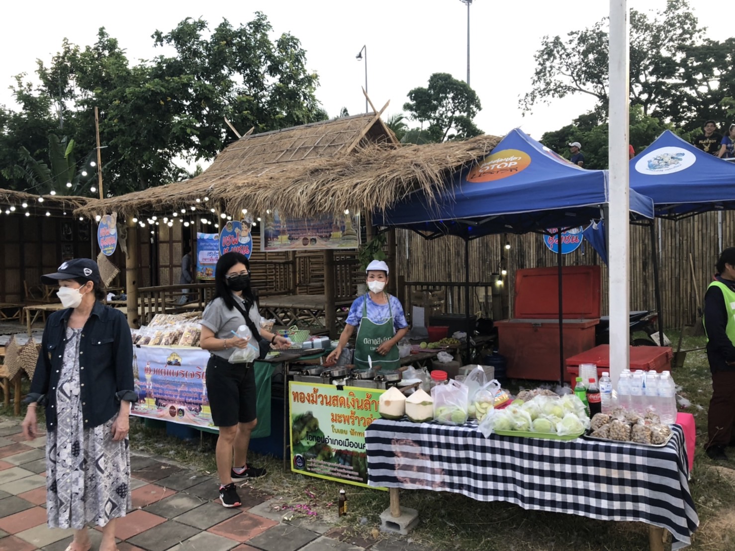 OTOP นครพนม เสริมทัพรับนักท่องเที่ยว ในงาน “ริมโขงว่าซั่นนน นครพนม วันมหัศจรรย์สายฝน”