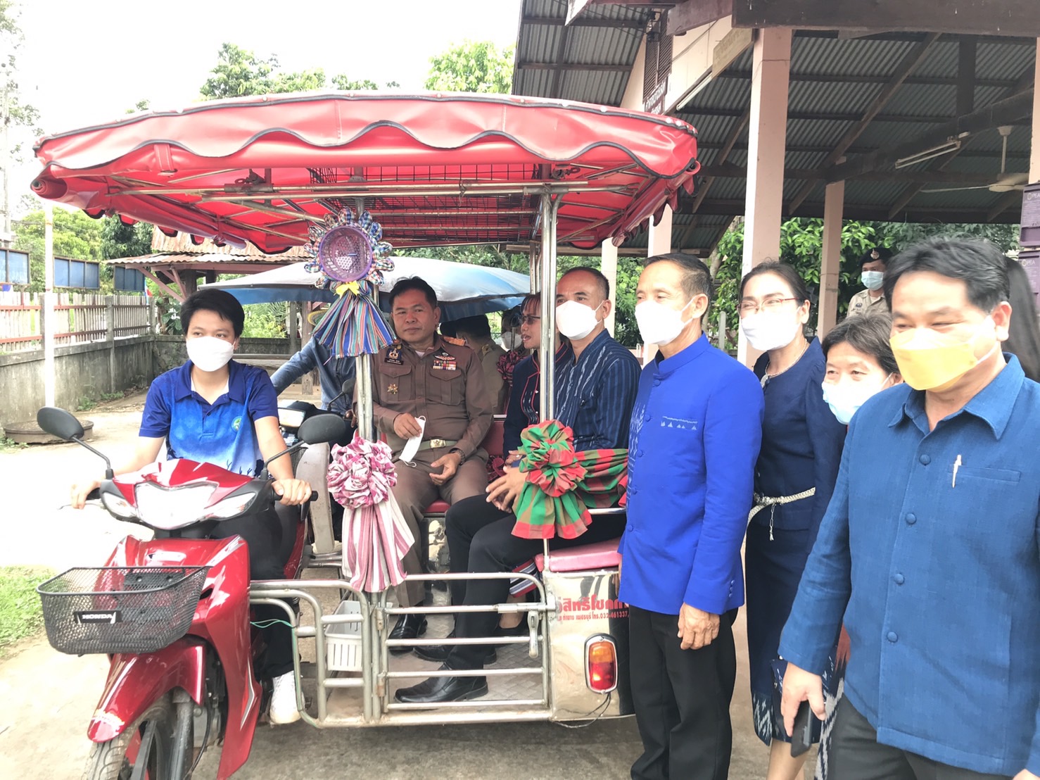 นครพนม คัดสรรหมู่บ้านเศรษฐกิจพอเพียง “อยู่เย็น เป็นสุข” ดีเด่นระดับจังหวัด และกิจกรรมพัฒนาชุมชนดีเด่น ประจำปี 2565