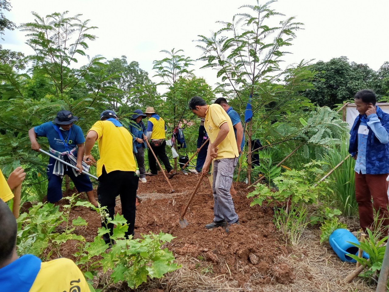 ปลัดกระทรวงมหาดไทย เอามื้อสามัคคี “โคก หนอง นา พัฒนาชุมชน” เฉลิมพระเกียรติพระบาทสมเด็จพระเจ้าอยู่หัว เนื่องในโอกาสวันเฉลิมพระชนมพรรษา 28 กรกฎาคม 2565