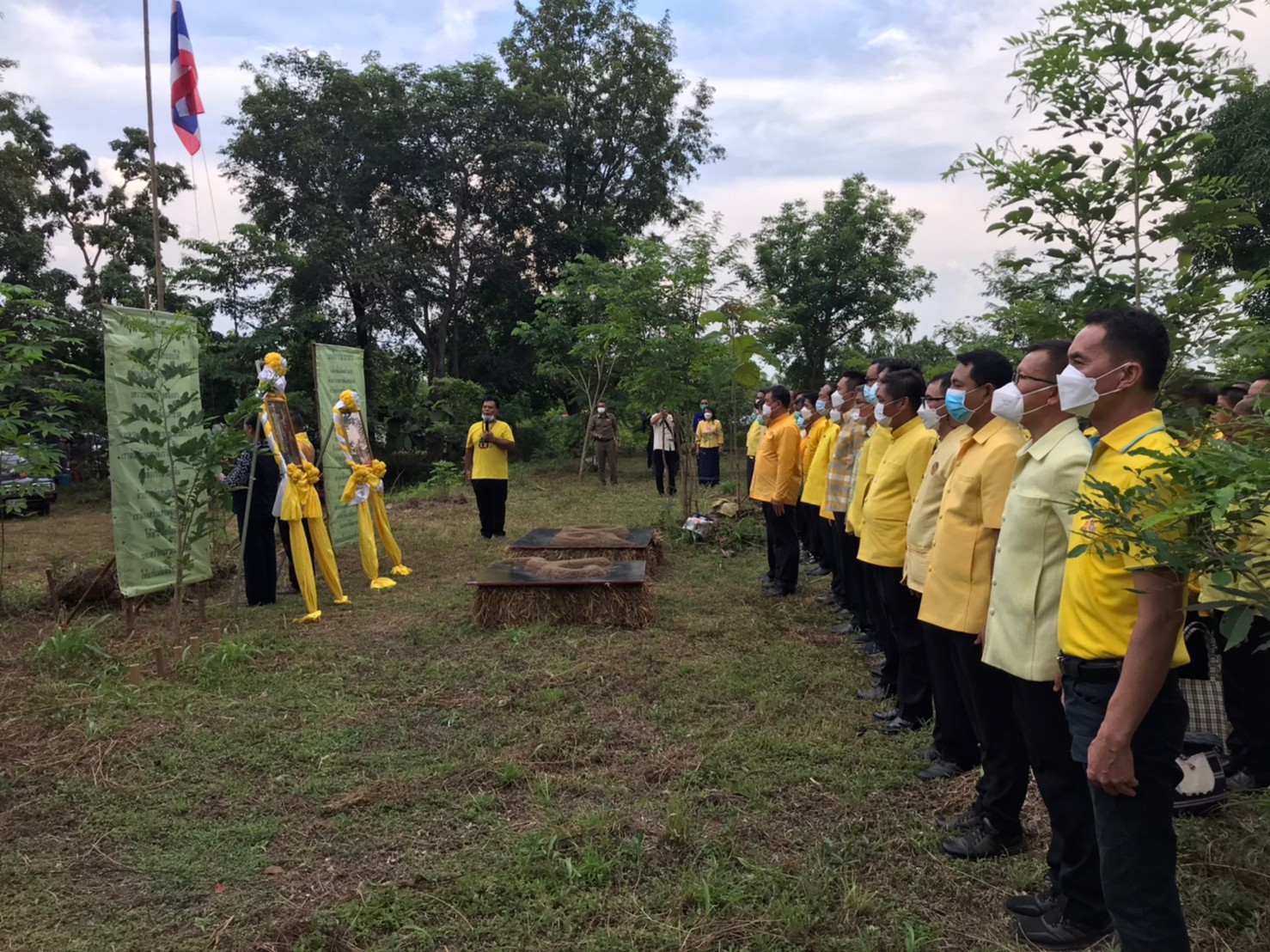 ปลัดกระทรวงมหาดไทย เอามื้อสามัคคี “โคก หนอง นา พัฒนาชุมชน” เฉลิมพระเกียรติพระบาทสมเด็จพระเจ้าอยู่หัว เนื่องในโอกาสวันเฉลิมพระชนมพรรษา 28 กรกฎาคม 2565
