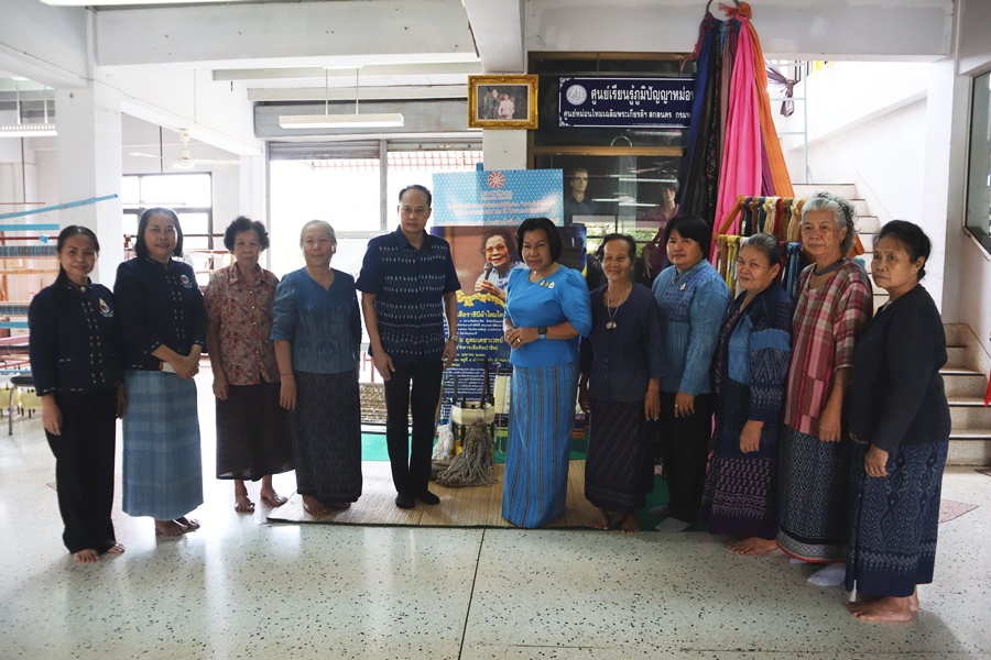 ผู้อำนวยการสำนักงานกองทุนพัฒนาบทบาทสตรี ตรวจเยี่ยมการขับเคลื่อนการดำเนินงานกองทุนพัฒนาบทบาทสตรี