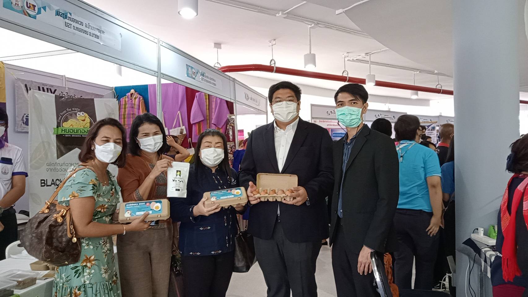 นครพนม บูรณาการความร่วมมือภาคีเครือข่ายพัฒนา มหาวิทยาลัยนครพนม นำผลงานวิจัยที่สนับสนุนพัฒนาต่อยอดผลิตภัณฑ์ชุมชนและชุมชนท่องเที่ยวในพื้นที่จังหวัดนครพนม สู่การสร้างงาน สร้างรายได้ สร้างอาชีพอย่างยั่งยืน