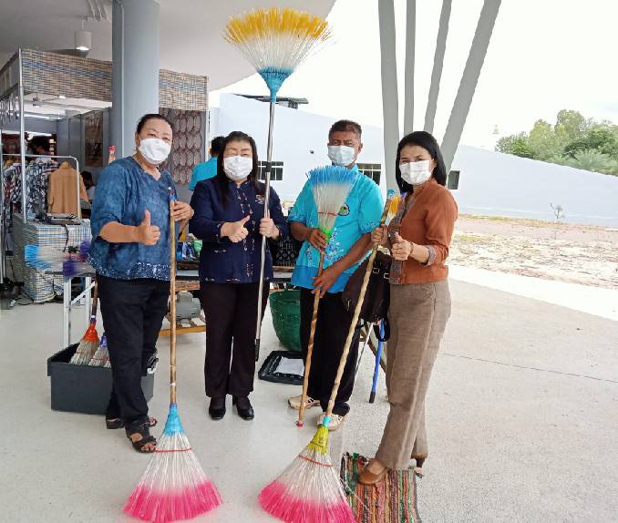นครพนม บูรณาการความร่วมมือภาคีเครือข่ายพัฒนา มหาวิทยาลัยนครพนม นำผลงานวิจัยที่สนับสนุนพัฒนาต่อยอดผลิตภัณฑ์ชุมชนและชุมชนท่องเที่ยวในพื้นที่จังหวัดนครพนม สู่การสร้างงาน สร้างรายได้ สร้างอาชีพอย่างยั่งยืน