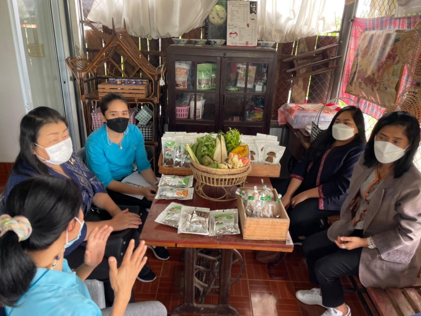 กรมการพัฒนาชุมชนร่วมกับจังหวัดนครพนม ติดตามสนับสนุนการดำเนินงานโครงการพัฒนาผลิตภัณฑ์ OTOP กลุ่มปรับตัวสสู่การพัฒนา (Quadrant D) ให้มีคุณภาพมาตรฐาน และโครงการส่งเสริมกระบวนการเครือข่ายองค์ความรู้ (Knowledge- Based OTOP : KBO) ประจำปี 2565