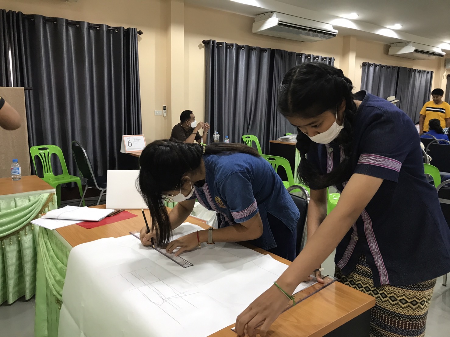 กรมการพัฒนาชุมชนร่วมกับจังหวัดนครพนม ขับเคลื่อนโครงการสืบสานพระราชปณิธาน “นาหว้าโมเดล” ในโอกาสครบรอบ 50 ปี โครงการศิลปาชีพ  