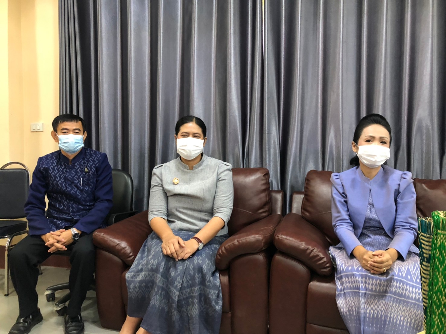 กรมการพัฒนาชุมชนร่วมกับจังหวัดนครพนม ขับเคลื่อนโครงการสืบสานพระราชปณิธาน “นาหว้าโมเดล” ในโอกาสครบรอบ 50 ปี โครงการศิลปาชีพ  