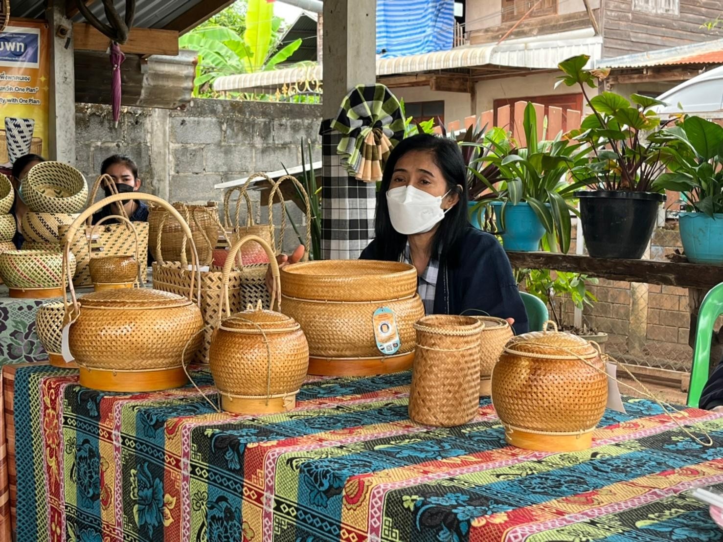 กรมการพัฒนาชุมชนร่วมกับจังหวัดนครพนม ติดตามสนับสนุนการดำเนินงานโครงการพัฒนาผลิตภัณฑ์ OTOP กลุ่มปรับตัวสสู่การพัฒนา (Quadrant D) ให้มีคุณภาพมาตรฐาน และโครงการส่งเสริมกระบวนการเครือข่ายองค์ความรู้ (Knowledge- Based OTOP : KBO) ประจำปี 2565