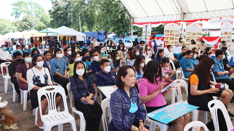 พช.นครพนม ร่วมบริจาคทุนทรัพย์สนับสนุนกาชาดนครพนม