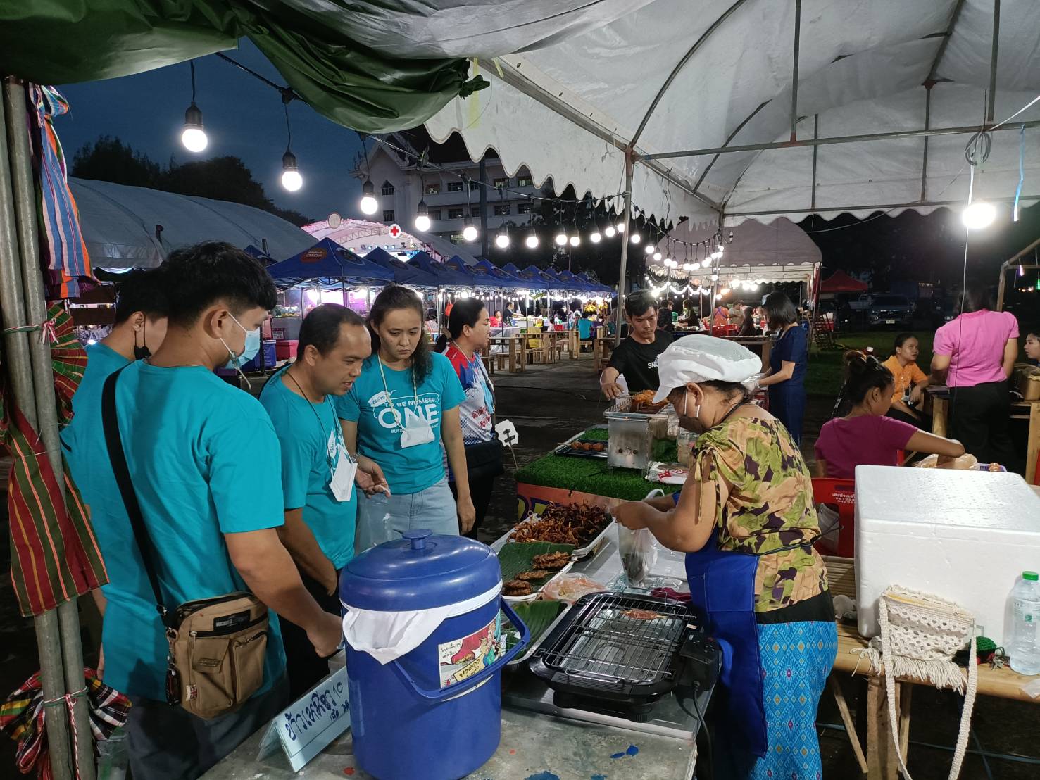 พช.นครพนม เสริมทัพ OTOP งานประเพณีไหลเรือไฟและงานกาชาดจังหวัดนครพนม ประจำปี 2565