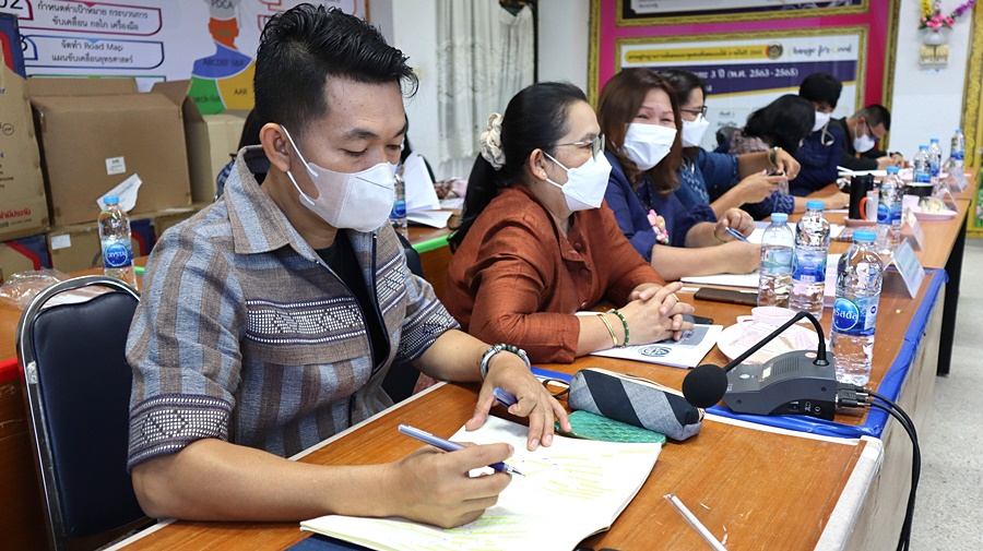 รองหัวหน้าผู้ตรวจราชการกรม มอบแนวทางการขับเคลื่อนงานพัฒนาชุมชนปีงบประมาณ 2566-2570
