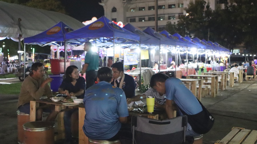 พช.นครพนม เสริมทัพ OTOP งานประเพณีไหลเรือไฟและงานกาชาดจังหวัดนครพนม ประจำปี 2565