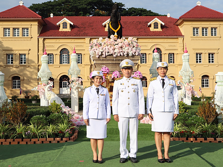 พช.นครพนม ร่วมพิธีน้อมรำลึกในวันคล้ายวันสวรรคตพระบาทสมเด็จพระจุลจอมเกล้าเจ้าอยู่หัว 23 ตุลาคม 2565