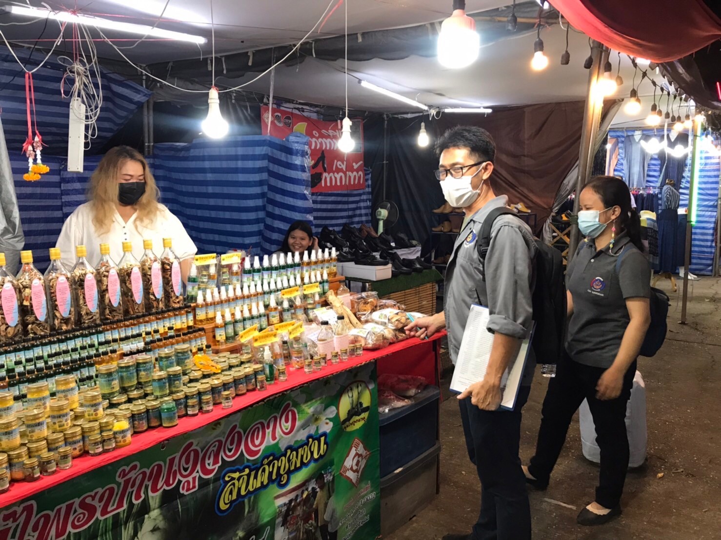 พช.นครพนม เสริมทัพ OTOP งานประเพณีไหลเรือไฟและงานกาชาดจังหวัดนครพนม ประจำปี 2565