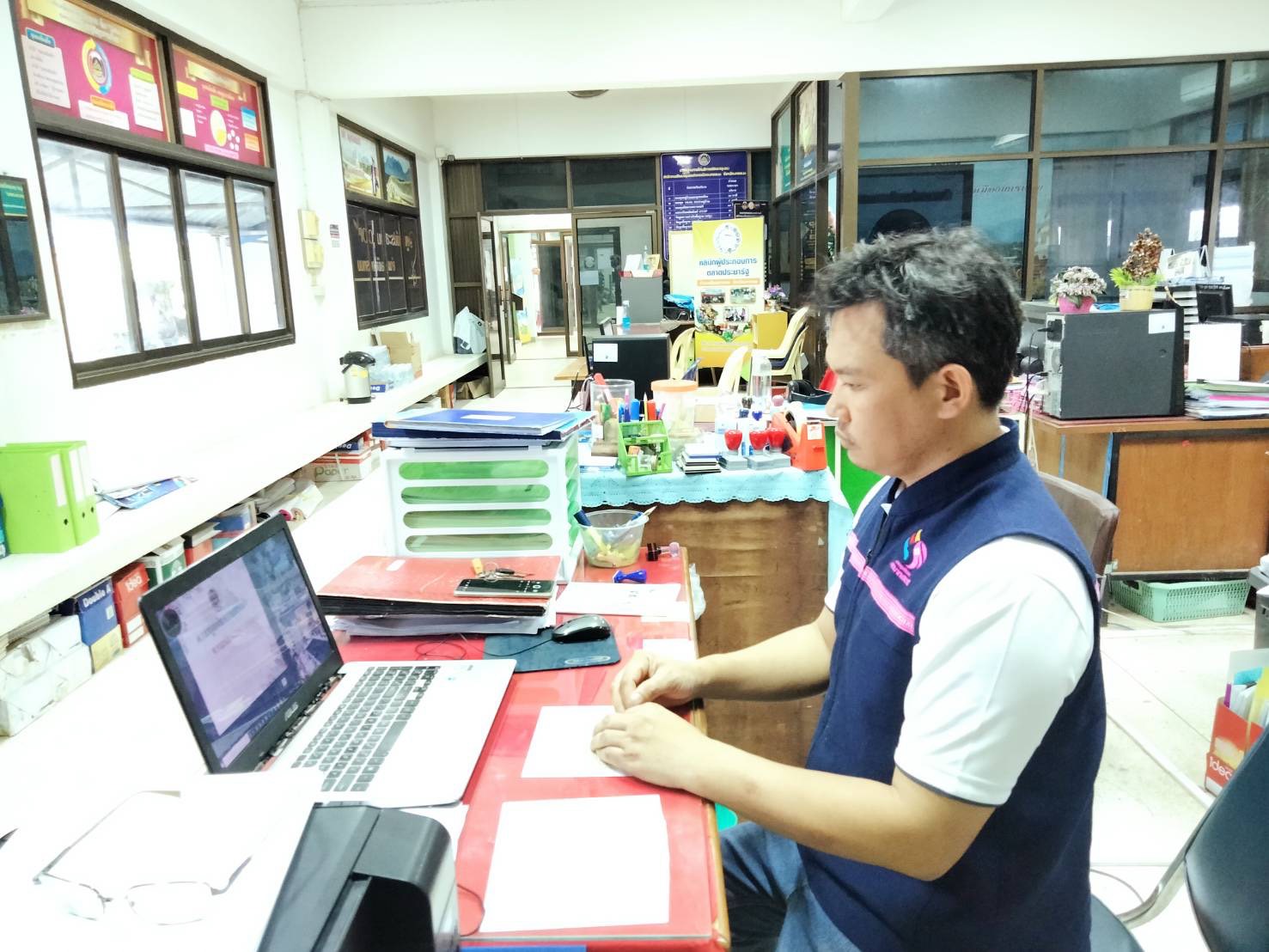 พช.นครพนม ร่วมการประชุมกรมการพัฒนาชุมชน ครั้งที่ 9/2565 ประจำปีงบประมาณ พ.ศ. 2565 ผ่านระบบ Video Conference