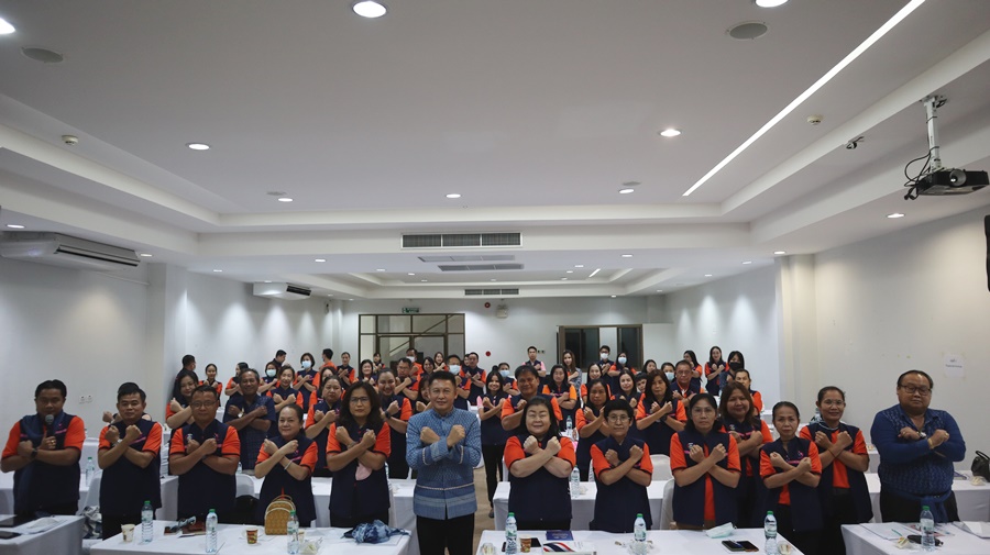 พช.นครพนม รุกสร้างความสมัครสมานสามัคคีเพิ่มความสัมพันธ์ที่ดีในองค์กร ประจำปี 2565