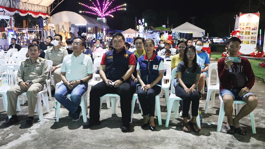 พช.นครพนม เสริมทัพ OTOP งานประเพณีไหลเรือไฟและงานกาชาดจังหวัดนครพนม ประจำปี 2565