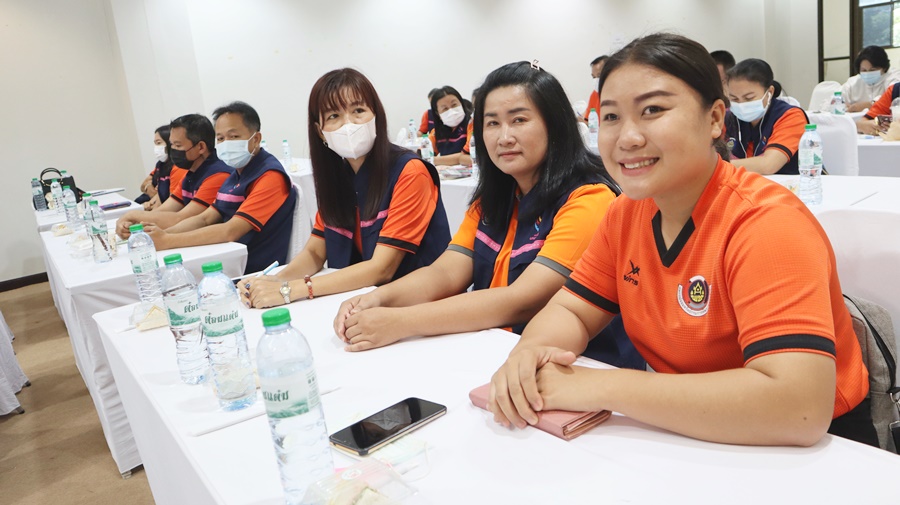 พช.นครพนม รุกสร้างความสมัครสมานสามัคคีเพิ่มความสัมพันธ์ที่ดีในองค์กร ประจำปี 2565