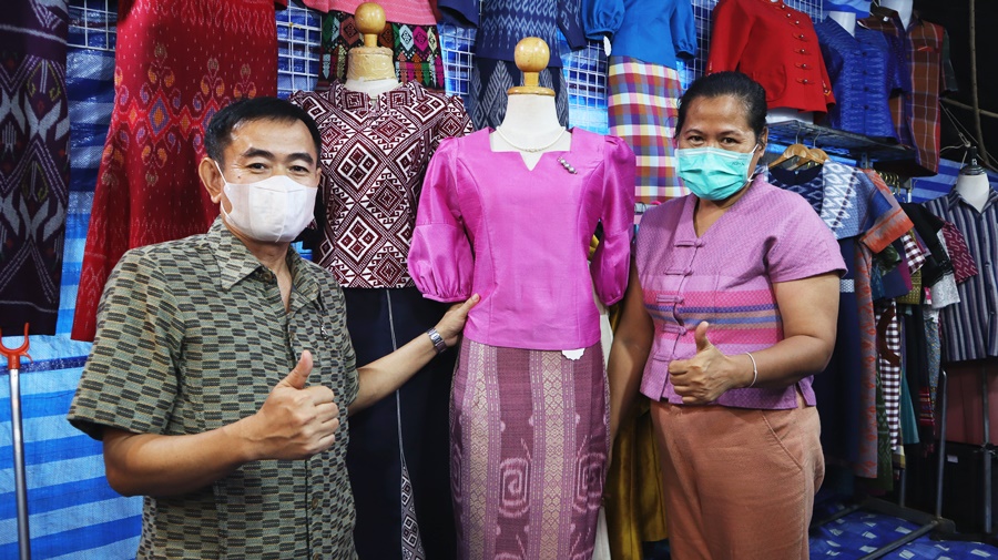 พช.นครพนม เสริมทัพ OTOP งานประเพณีไหลเรือไฟและงานกาชาดจังหวัดนครพนม ประจำปี 2565