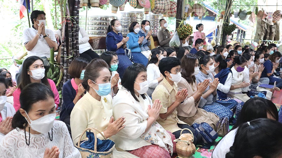 ปลัดกระทรวงมหาดไทย นำคณะร่วมเป็นเจ้าภาพงานทอดกฐินสามัคคี ถวาย ณ ที่พักสงฆ์วังสิ้ว
