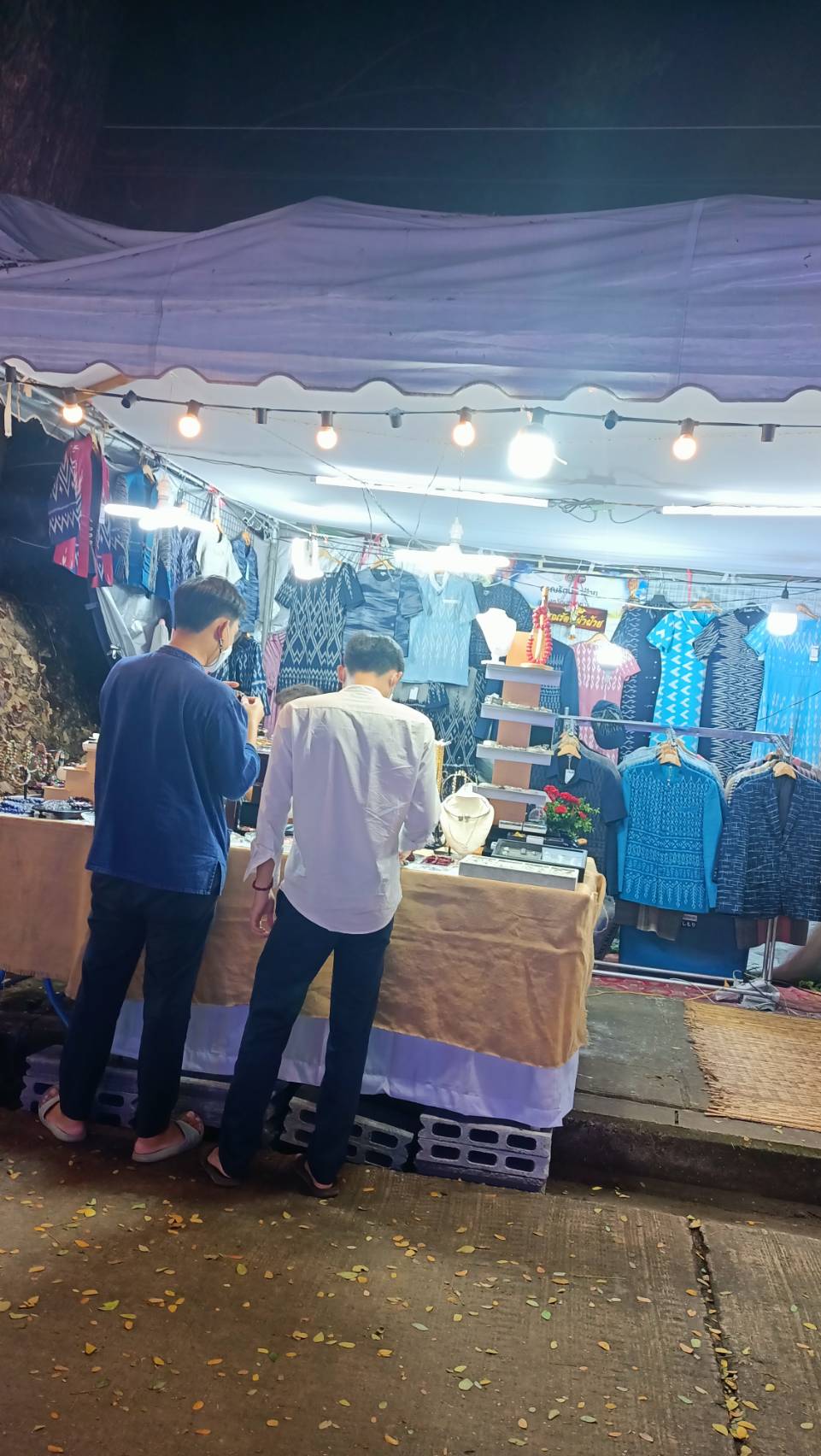 พช.นครพนม เสริมทัพ OTOP งานประเพณีไหลเรือไฟและงานกาชาดจังหวัดนครพนม ประจำปี 2565