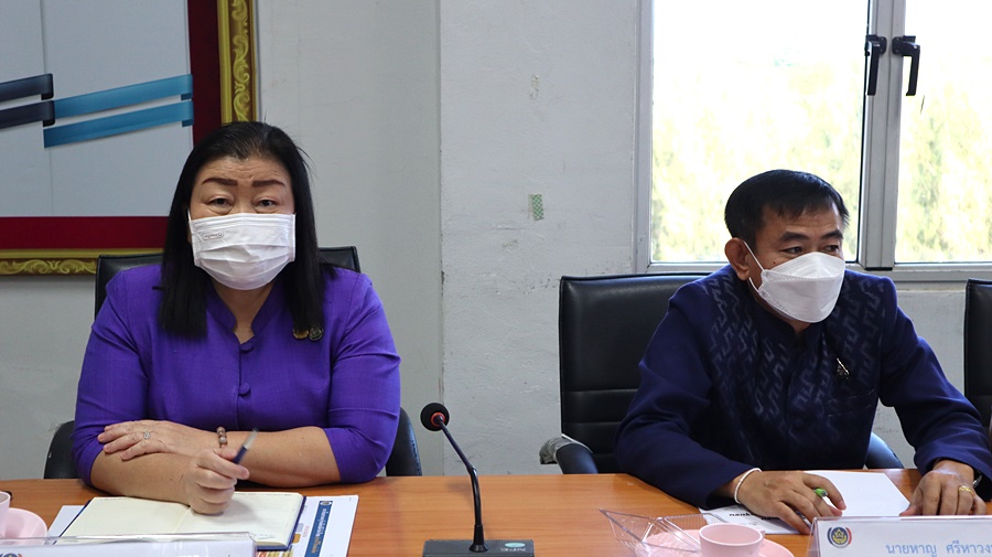 รองหัวหน้าผู้ตรวจราชการกรม มอบแนวทางการขับเคลื่อนงานพัฒนาชุมชนปีงบประมาณ 2566-2570