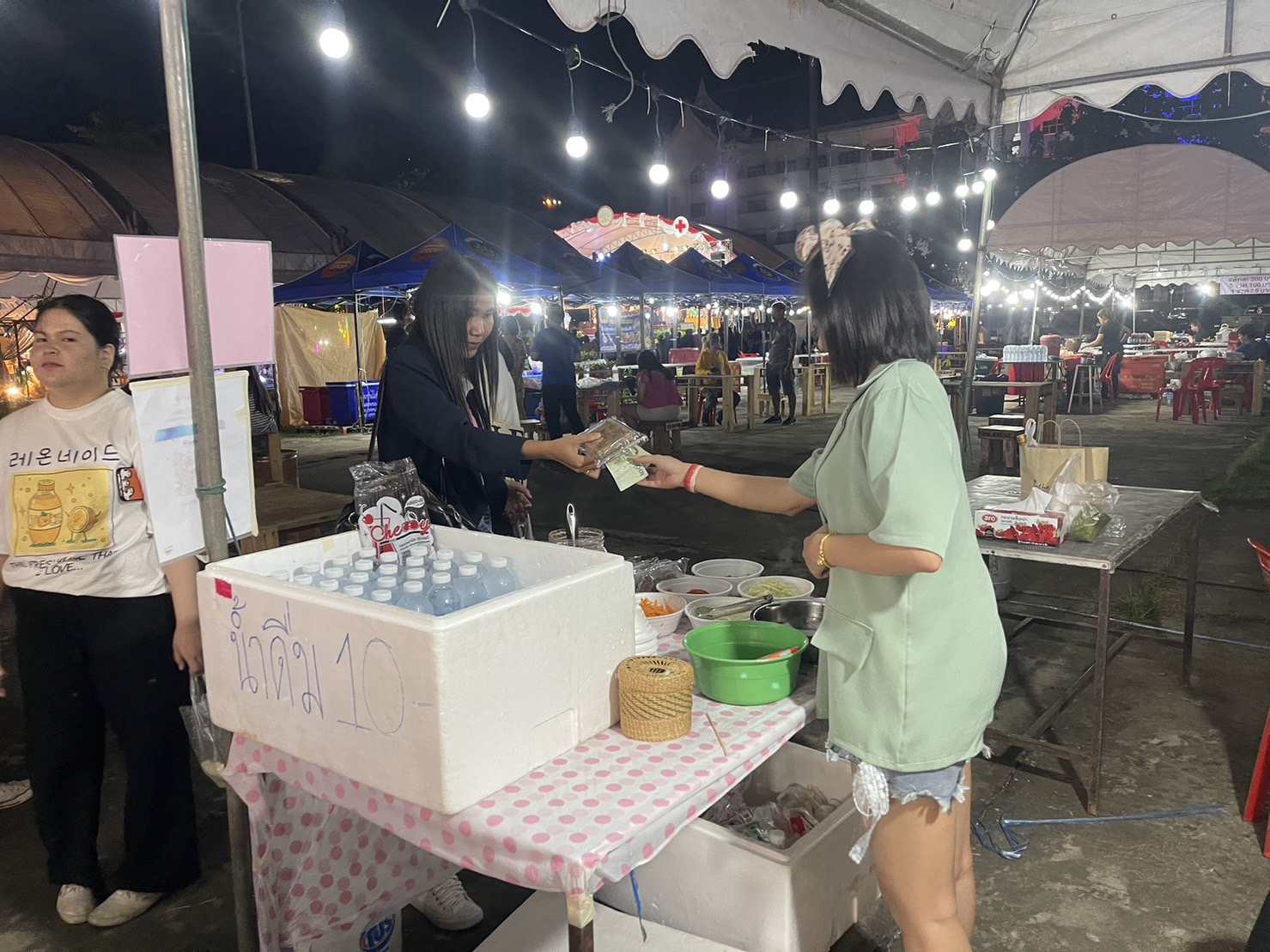 พช.นครพนม เสริมทัพ OTOP งานประเพณีไหลเรือไฟและงานกาชาดจังหวัดนครพนม ประจำปี 2565