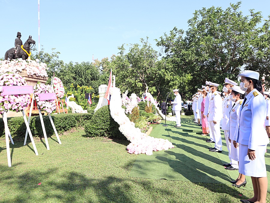 พช.นครพนม ร่วมพิธีน้อมรำลึกในวันคล้ายวันสวรรคตพระบาทสมเด็จพระจุลจอมเกล้าเจ้าอยู่หัว 23 ตุลาคม 2565