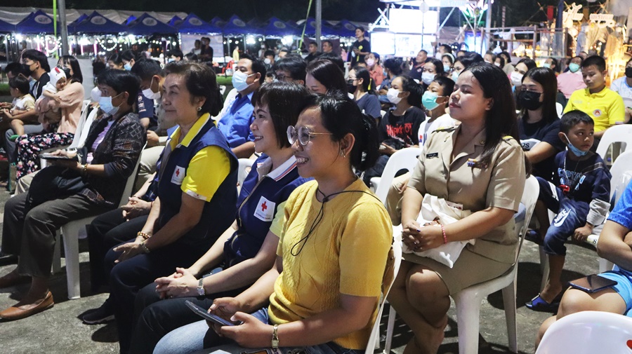 พช.นครพนม เสริมทัพ OTOP งานประเพณีไหลเรือไฟและงานกาชาดจังหวัดนครพนม ประจำปี 2565