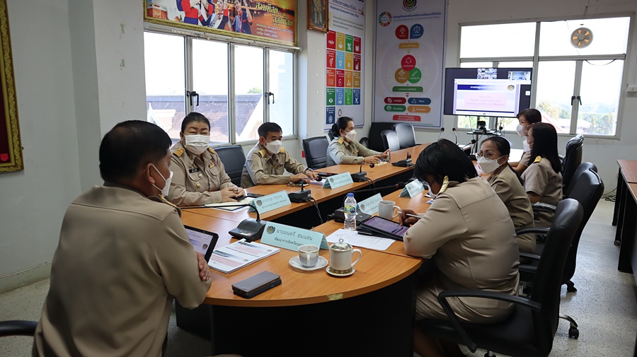 พช.นครพนม ร่วมการประชุมกรมการพัฒนาชุมชน ครั้งที่ 11/2565 ผ่านระบบ Video Conference