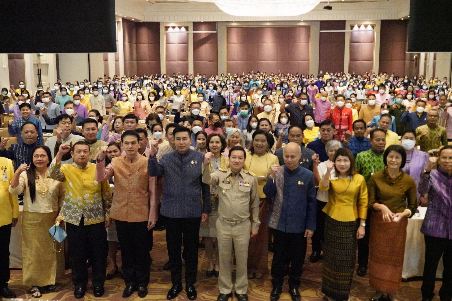 พช.นครพนม เข้าร่วมการประชุมมอบนโยบายและแนวทางการดำเนินงานพัฒนาชุมชน ประจำปีงบประมาณ พ.ศ. 2566
