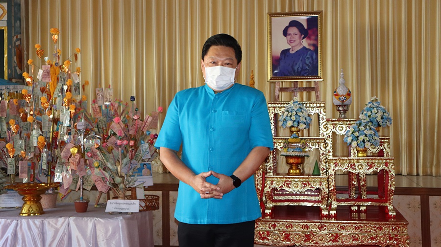 นครพนม จัดกิจกรรมพิธีทอดผ้าป่าสมทบกองทุนแม่ของแผ่นดิน ปี 2565