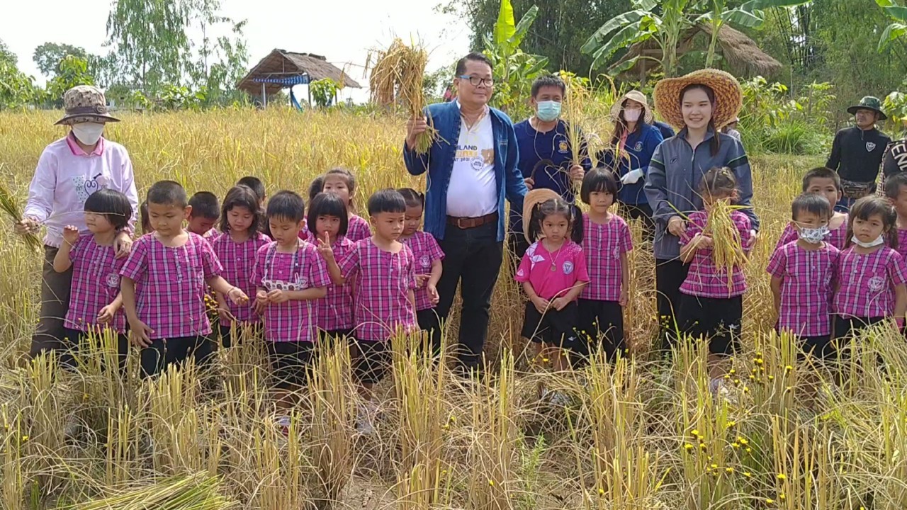 รองหัวหน้าผู้ตรวจ พช. ลงพื้นที่ติดตามการขับเคลื่อนกิจกรรมตามโครงการอำเภอนำร่อง