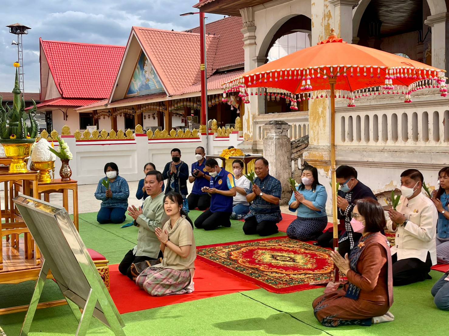อธิบดีกรมการพัฒนาชุมชน ตรวจติดตามการดำเนินโครงการสืบสานพระราชปณิธาน “นาหว้าโมเดล” ในโอกาสครบรอบ 50 ปี โครงการศิลปาชีพ