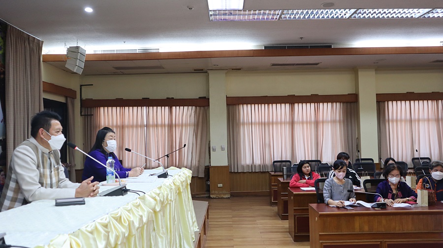 พช.นครพนม รุกเตรียมผู้ผลิต ผู้ประกอบการ OTOP ระดับ 3-5 ดาว ร่วมงาน OTOP City 2022