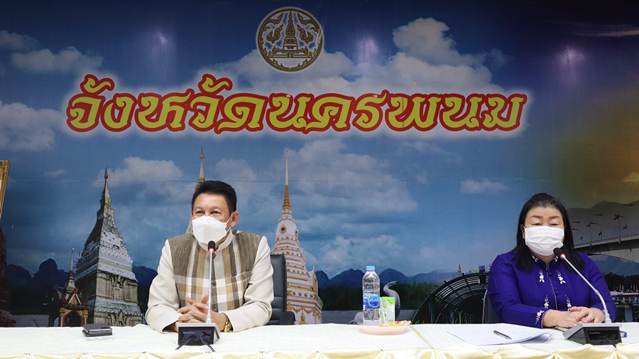 พช.นครพนม รุกเตรียมผู้ผลิต ผู้ประกอบการ OTOP ระดับ 3-5 ดาว ร่วมงาน OTOP City 2022