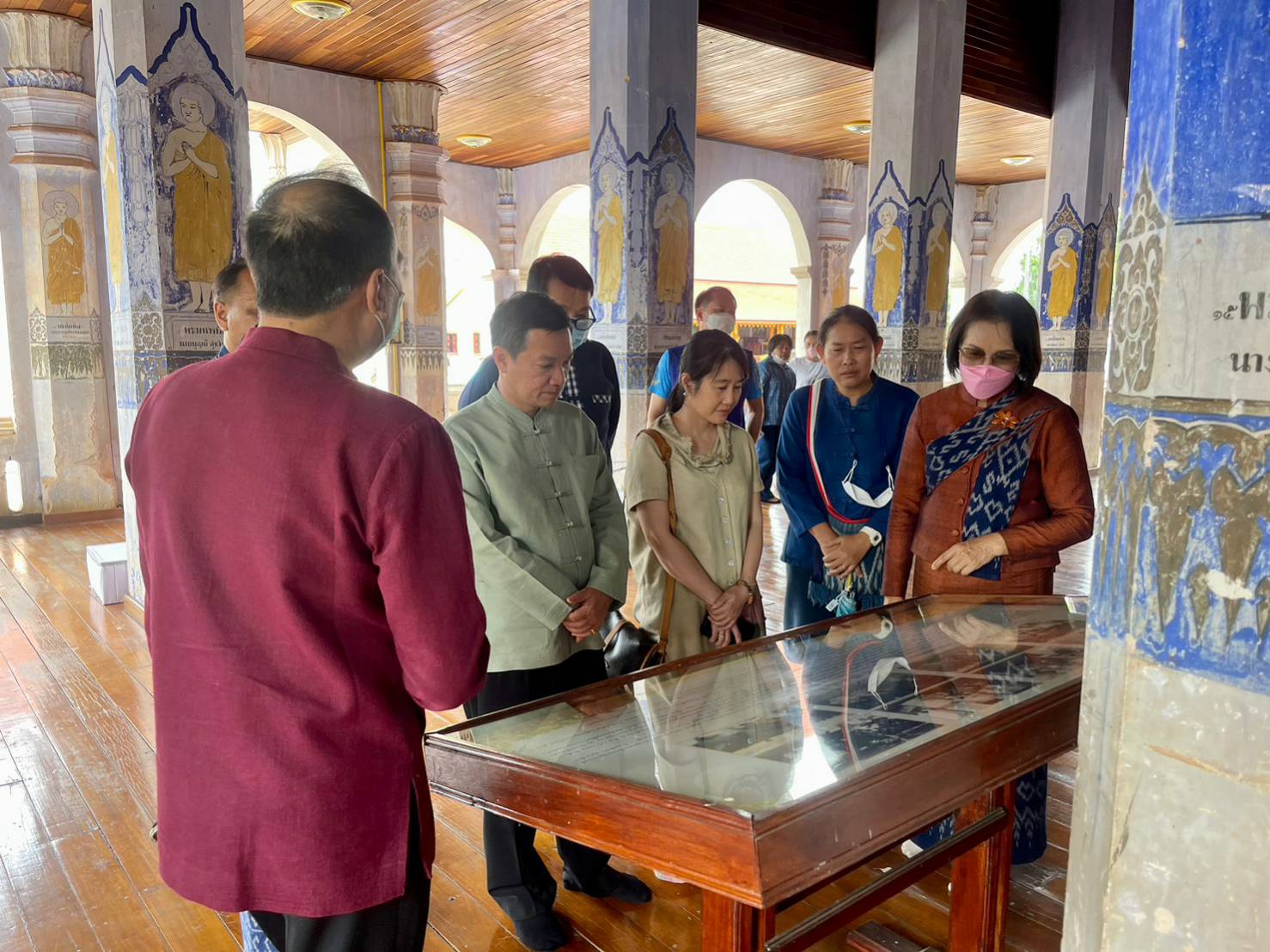 อธิบดีกรมการพัฒนาชุมชน ตรวจติดตามการดำเนินโครงการสืบสานพระราชปณิธาน “นาหว้าโมเดล” ในโอกาสครบรอบ 50 ปี โครงการศิลปาชีพ