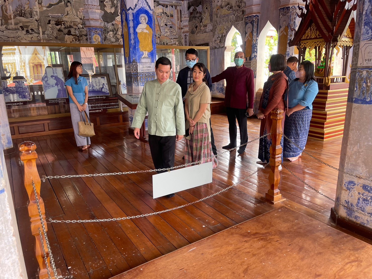 อธิบดีกรมการพัฒนาชุมชน ตรวจติดตามการดำเนินโครงการสืบสานพระราชปณิธาน “นาหว้าโมเดล” ในโอกาสครบรอบ 50 ปี โครงการศิลปาชีพ
