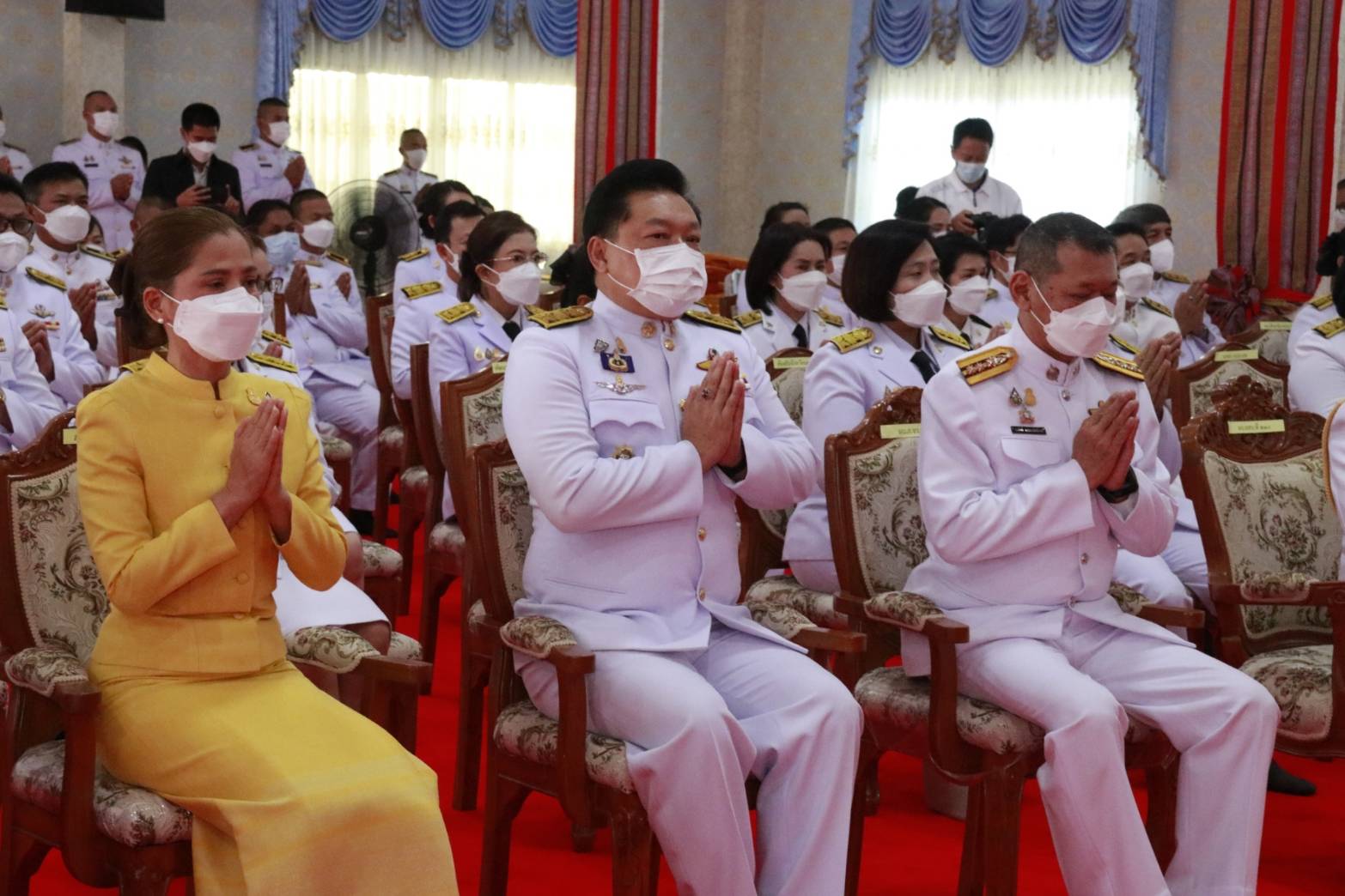 นครพนม พร้อมใจประกอบพิธีทอดผ้าป่าสมทบโครงการทุนเล่าเรียนหลวงสำหรับพระสงฆ์ไทย