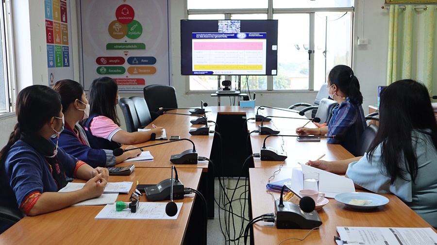 นครพนม ร่วมประชุมติดตามฯ กองทุนพัฒนาบทบาทสตรี