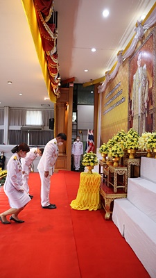 พสกนิกรจังหวัดนครพนม พร้อมใจบำเพ็ญกุศลถวายพ่อหลวง ร.9 เนื่องในวันคล้ายวันพระราชสมภพ วันชาติและวันพ่อแห่งชาติ