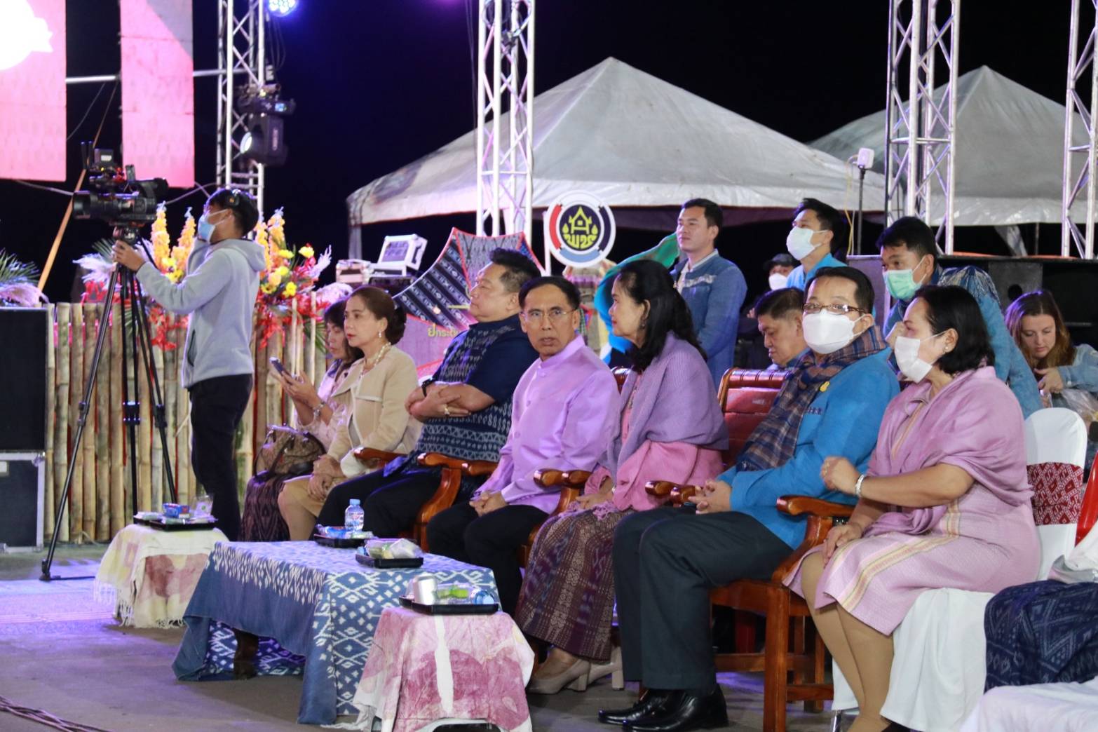 สนองพระดำริสมเด็จเจ้าฟ้าสิริวัณณวรีฯ ปลุกกระแสผ้าไทย อนุรักษ์ภูมิปัญญาและพัฒนาต่อยอดผ้าไทยสู่ความยั่งยืน ในงานเทศกาล “ร้อยหลาก พรรณราย ผ้าไทยนครพนม” 2023