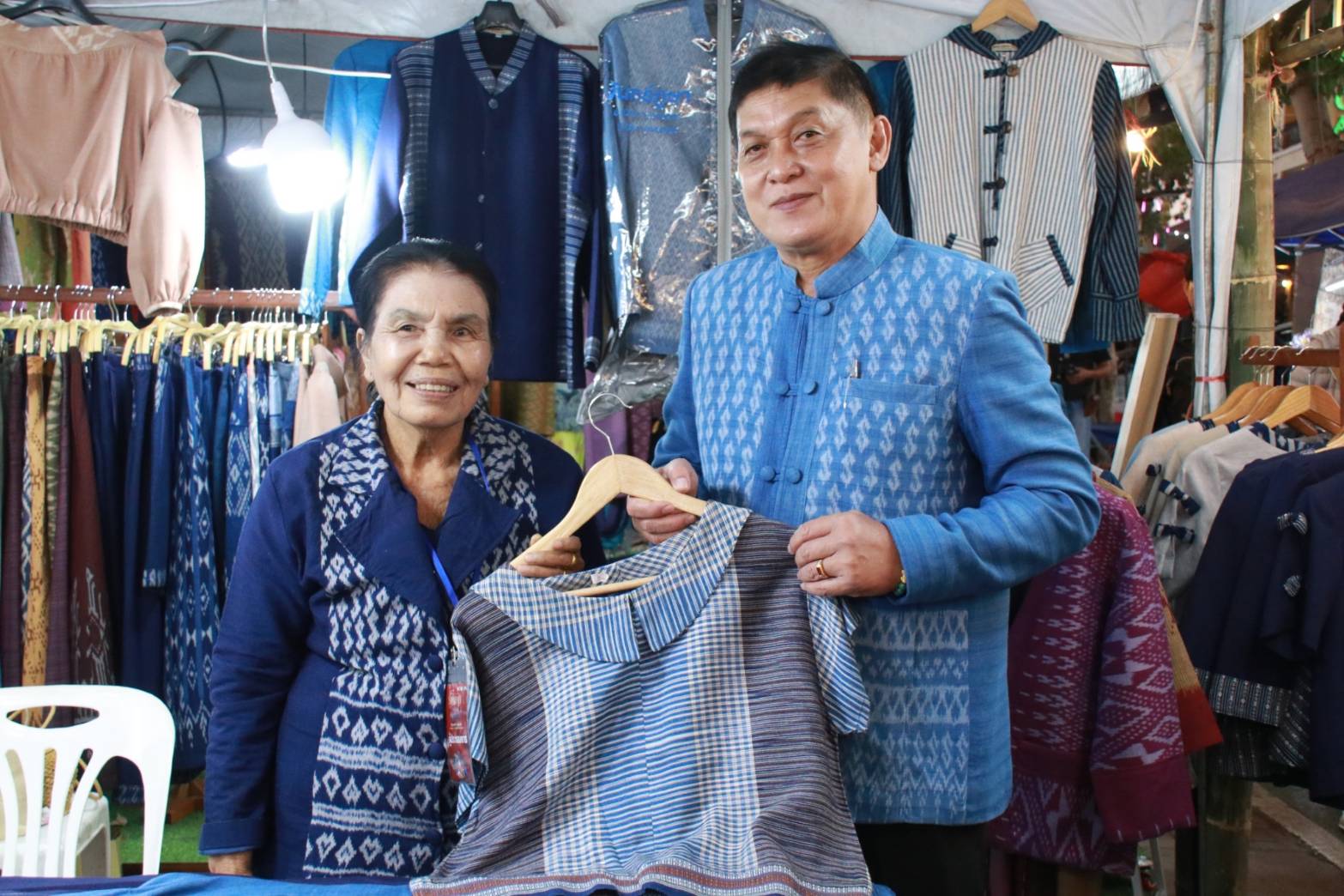 สนองพระดำริสมเด็จเจ้าฟ้าสิริวัณณวรีฯ ปลุกกระแสผ้าไทย อนุรักษ์ภูมิปัญญาและพัฒนาต่อยอดผ้าไทยสู่ความยั่งยืน ในงานเทศกาล “ร้อยหลาก พรรณราย ผ้าไทยนครพนม” 2023