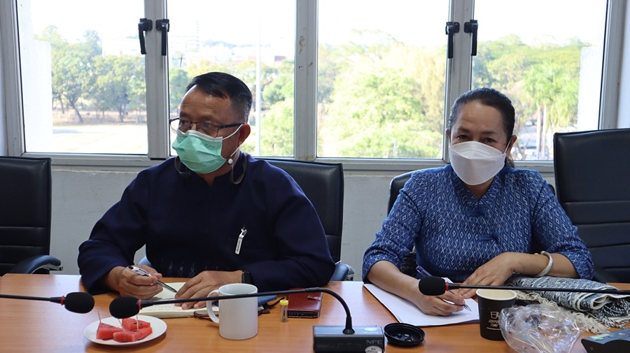ผู้ตรวจราชการกรมการพัฒนาชุมชน เพิ่มประสิทธิภาพงานกองทุนพัฒนาบทบาทสตรีจังหวัดนครพนม 