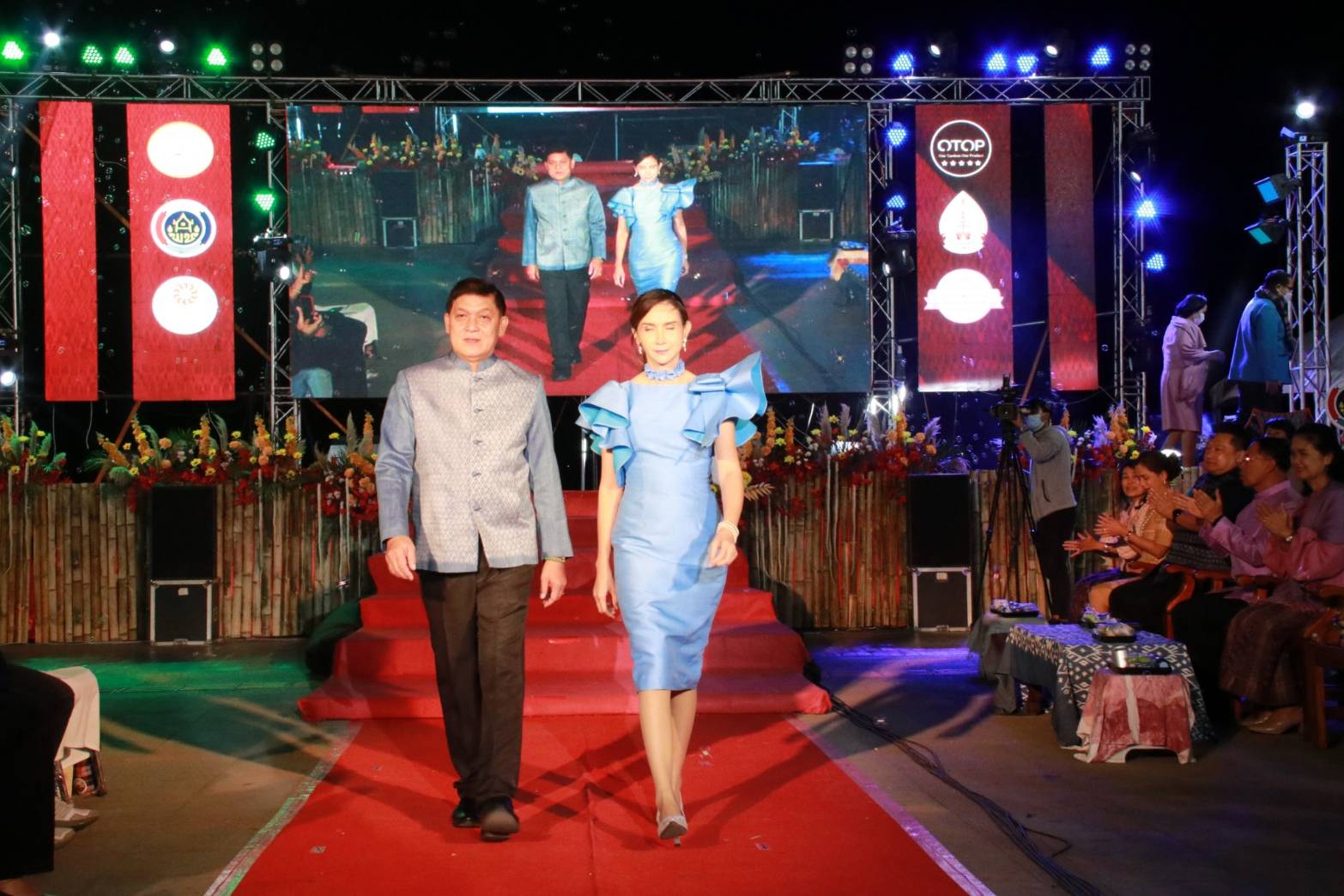 สนองพระดำริสมเด็จเจ้าฟ้าสิริวัณณวรีฯ ปลุกกระแสผ้าไทย อนุรักษ์ภูมิปัญญาและพัฒนาต่อยอดผ้าไทยสู่ความยั่งยืน ในงานเทศกาล “ร้อยหลาก พรรณราย ผ้าไทยนครพนม” 2023