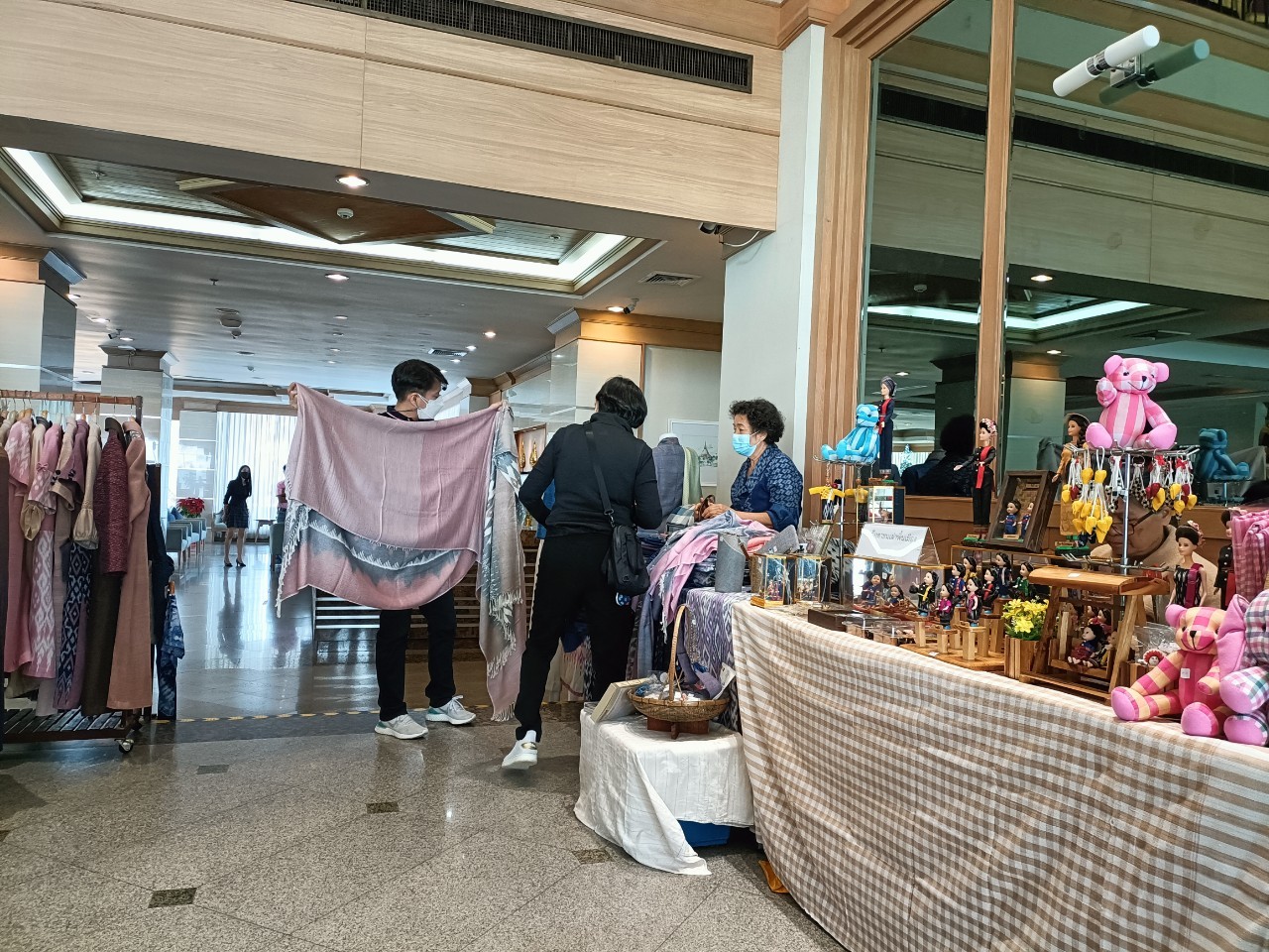 นครพนมสร้างโอกาสทางการตลาดแก่ผู้ผลิต ผู้ประกอบการ OTOP
