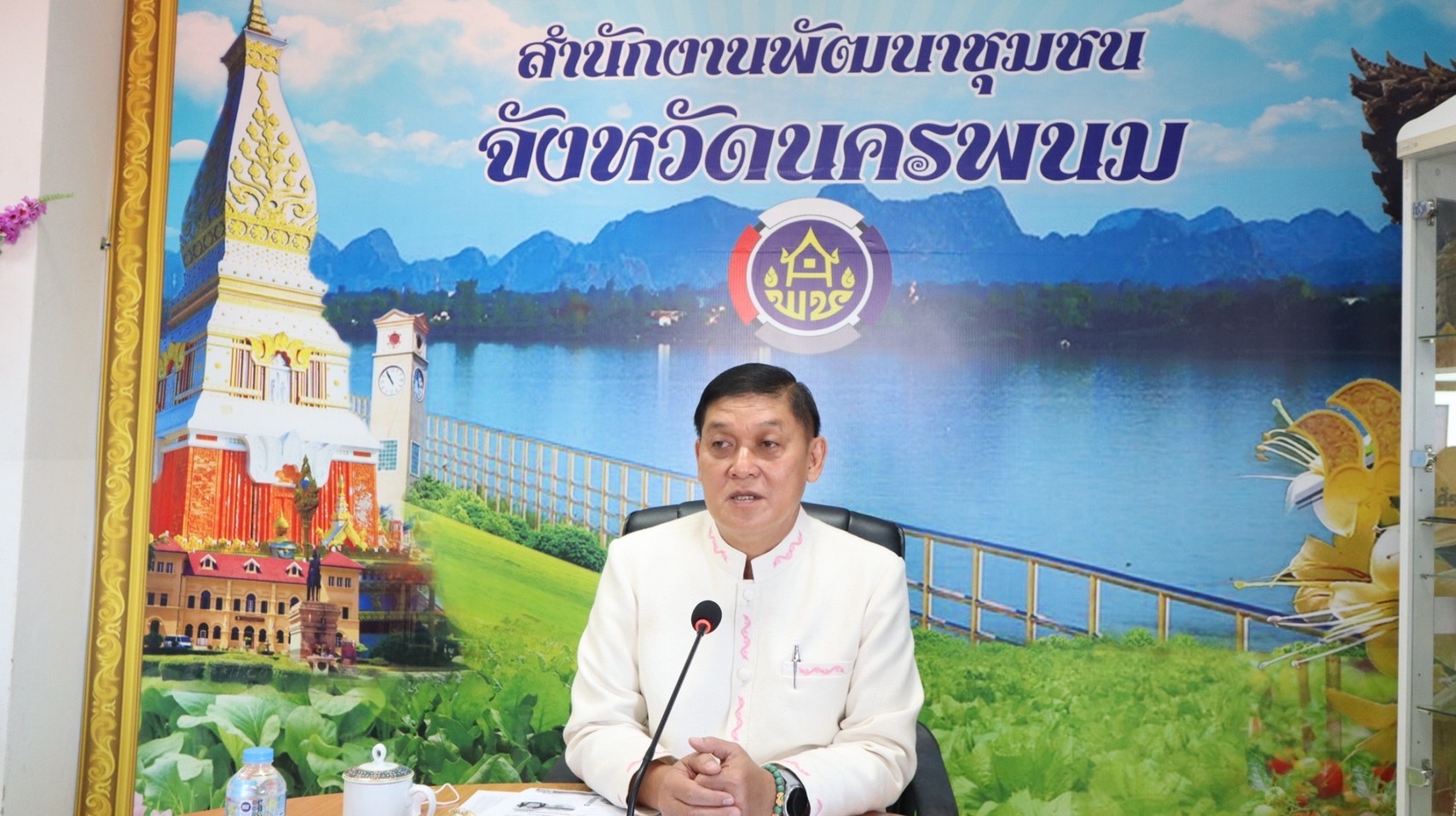 พช.นครพนม ร่วมลงนามส่งเสริมการจัดตั้งกลุ่มออมทรัพย์เพื่อการผลิตในหมู่บ้านโครงการแก้ไขปัญหาความยากจน (กข.คจ.)  “1 หมู่บ้าน กข.คจ. 1 กลุ่มออมทรัพย์เพื่อการผลิต” 