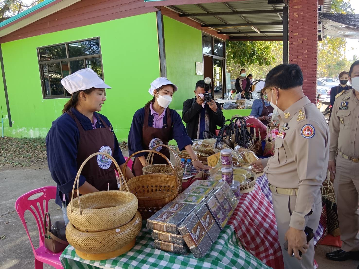 ผู้ว่าราชการจังหวัดนครพนม มอบนโยบายสู่การปฏิบัติราชการและลงพื้นที่ติดตามการขับเคลื่อนงานที่สำคัญ