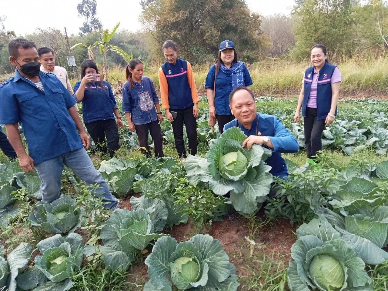 ผู้ตรวจราชการกรมการพัฒนาชุมชน ลงพื้นที่ตรวจติดตามผลการปฏิบัติราชการ