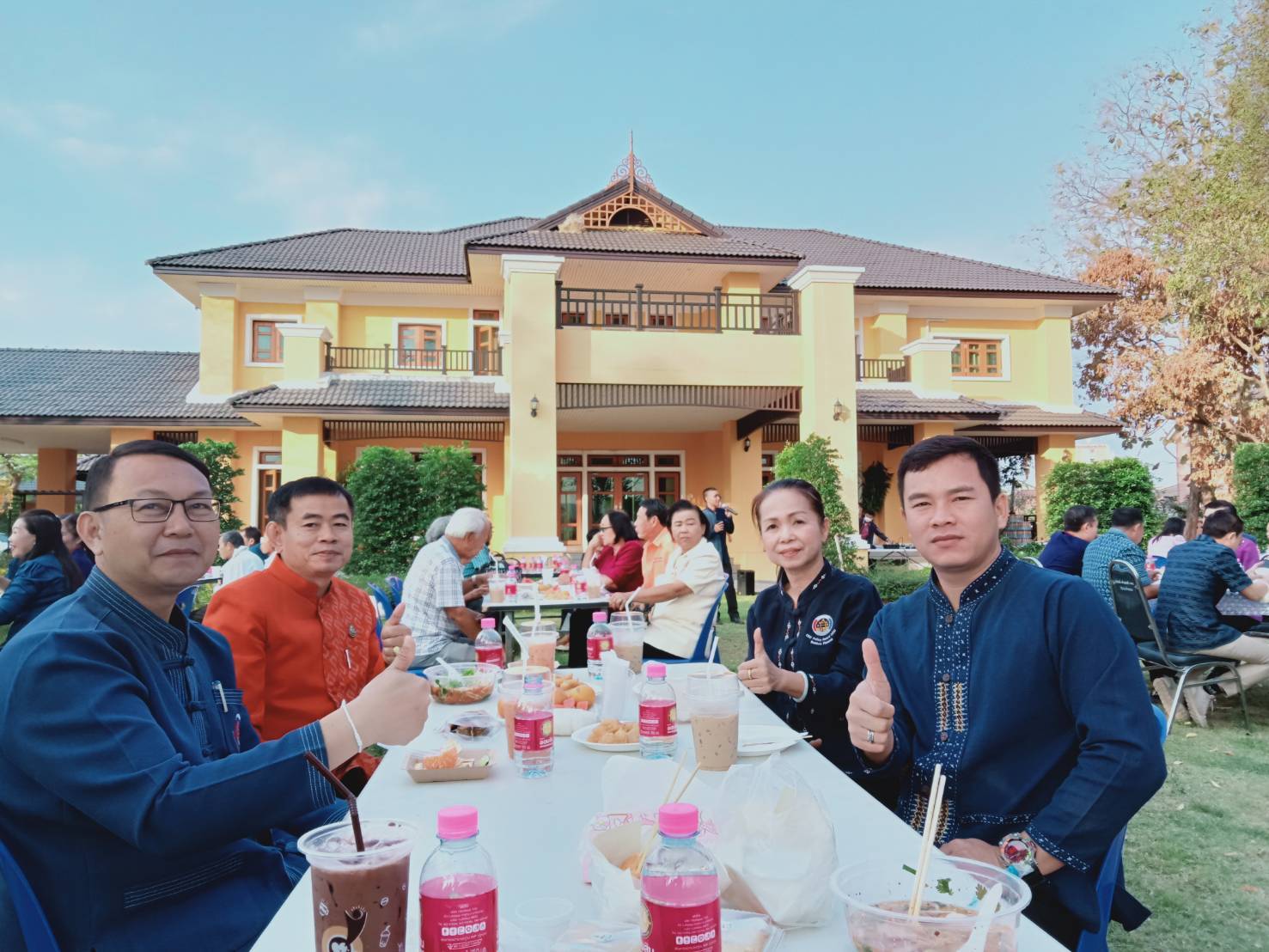 พช.นครพนม ร่วมกิจกรรม “กินข้าวกับผู้ว่า ปรับทุกข์ผูกมิตร” ประจำปี 2566