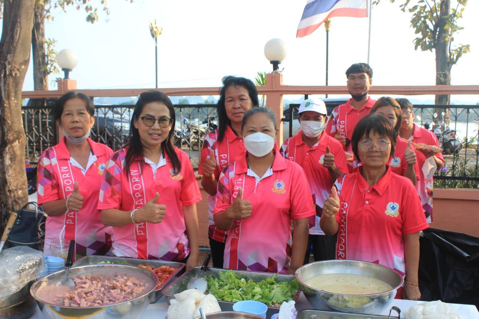 พช.นครพนม ร่วมกิจกรรม “กินข้าวกับผู้ว่า ปรับทุกข์ผูกมิตร” ประจำปี 2566